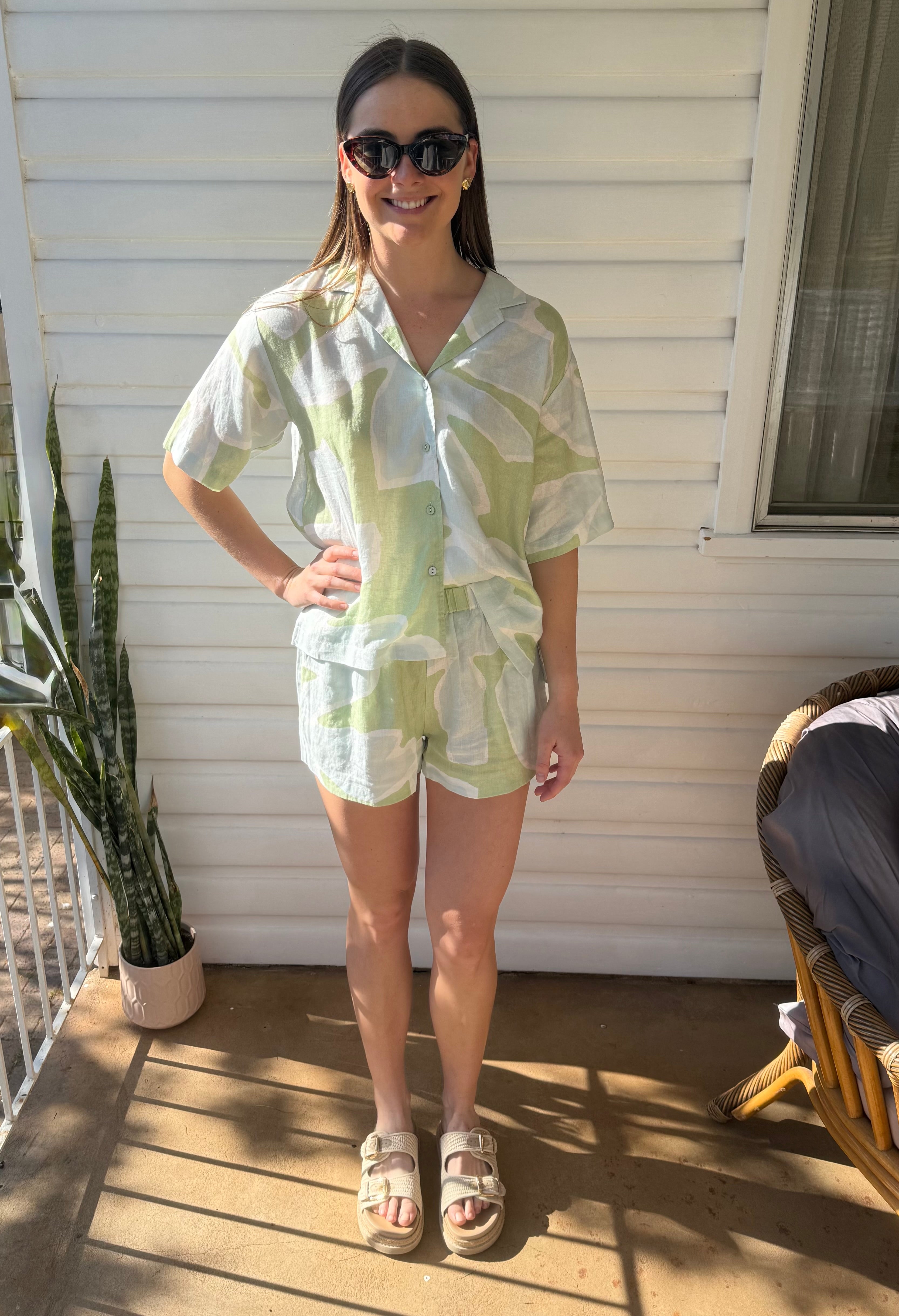 Pippa Ridley Issy short