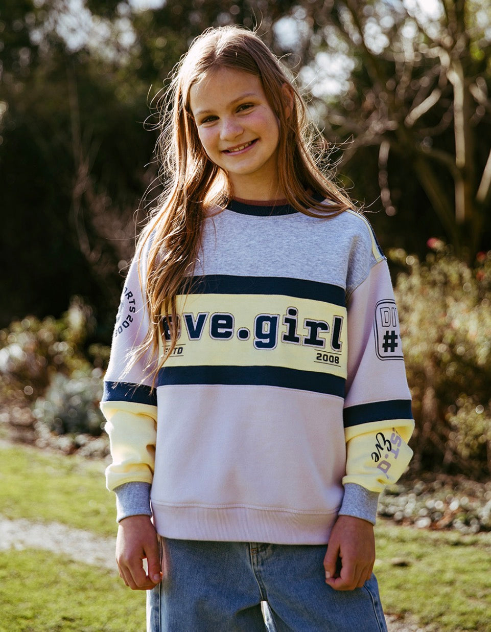 Eve Girl Division Panelled Crew