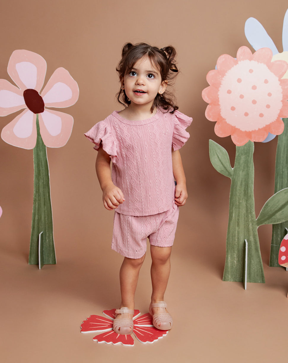 Animal crackers textured short