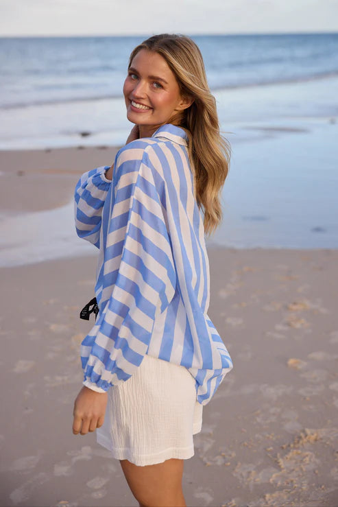Holiday Cliffside Shirt