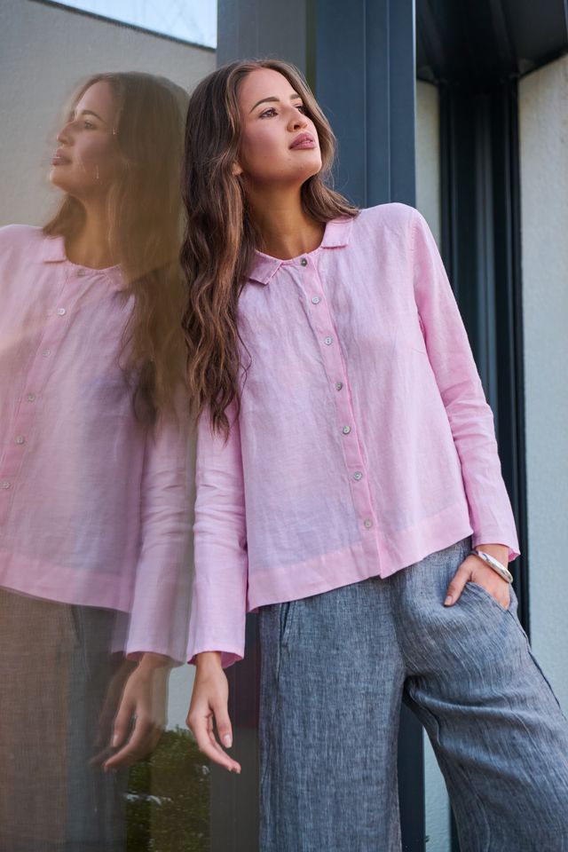 Naturals Wide Hem Blouse