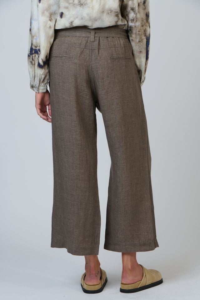 Naturals Linen Pants w/ belt