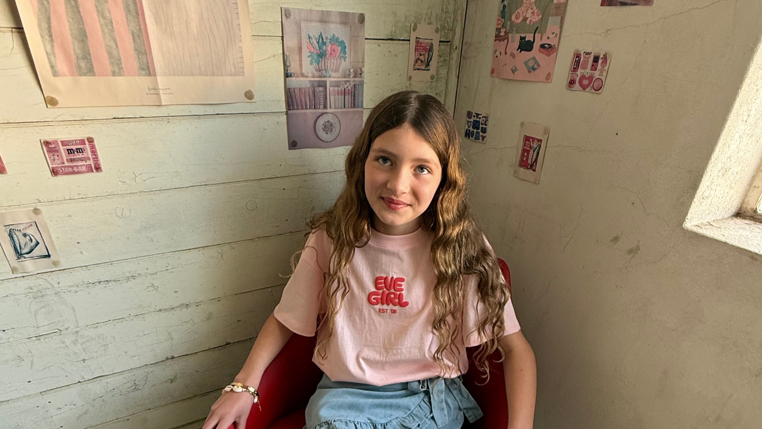 Eve girl sports club tee