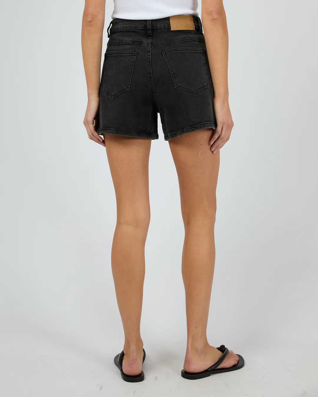Silent theory Kyia short